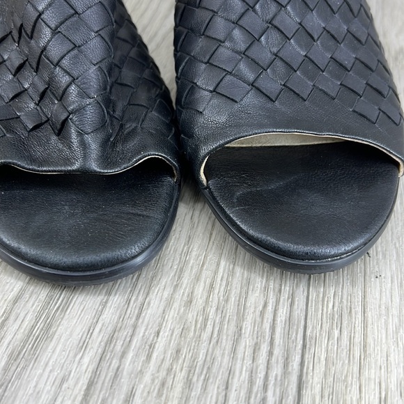 🍁2/$25 🍁Trotters Corsa Woven Sandal - Picture 4 of 15